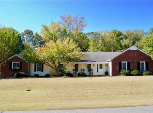 8100 Equestrian Ln, Clemmons, NC 27012