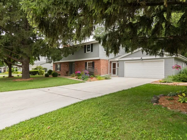 1625 Patton St, Green Bay, WI 54301