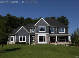 9510 Chalfonte Dr, Brighton, MI 48116