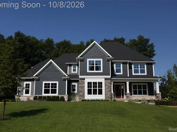 9510 Chalfonte Dr, Brighton, MI 48116