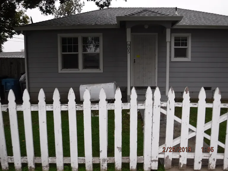 905 Orange St — Photo 1
