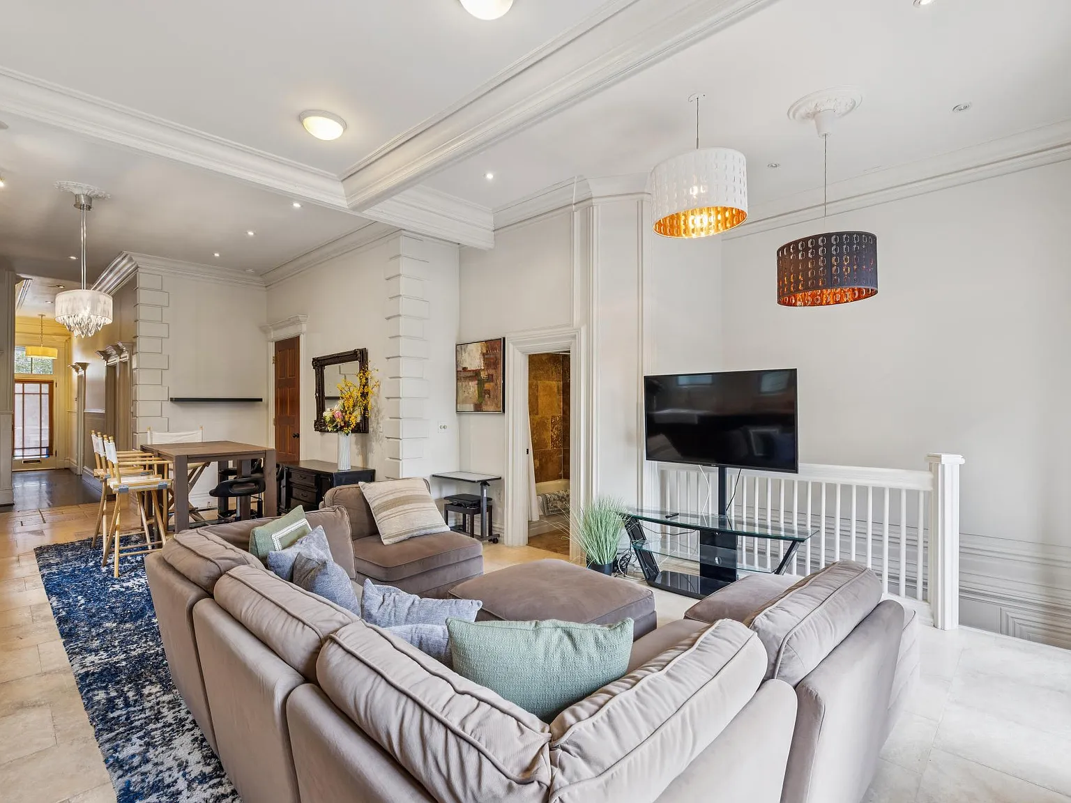 6 bed, 3000 sqft, $15,795 — Photo 4