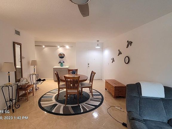 5th image of 659 W Oakland Park Boulevard #102C