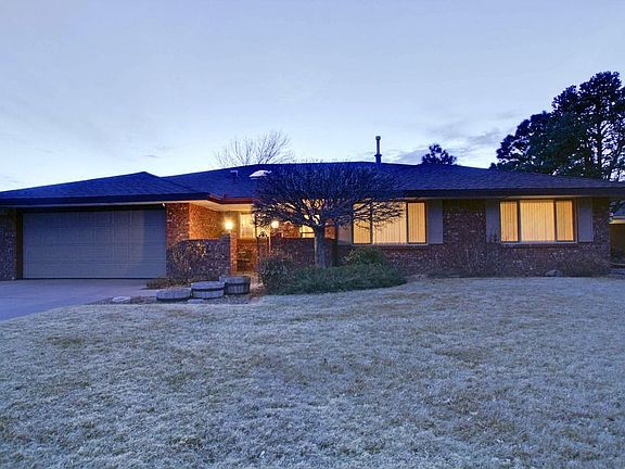 3rd image of 2805 Palo Alto Dr NE