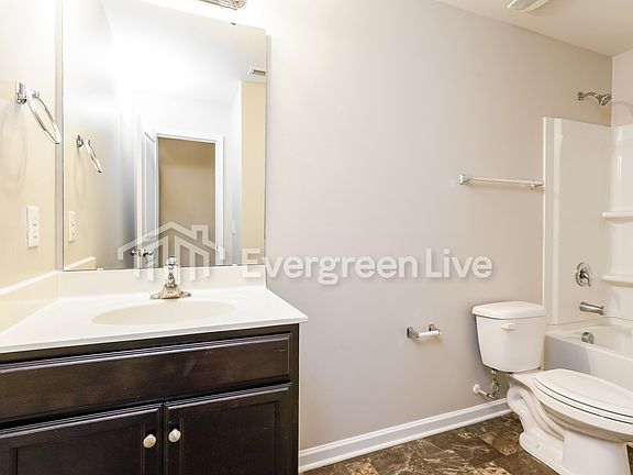 4th image of 1428 Aurora Glen Dr