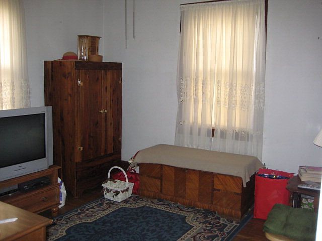 2nd image of 903 D St