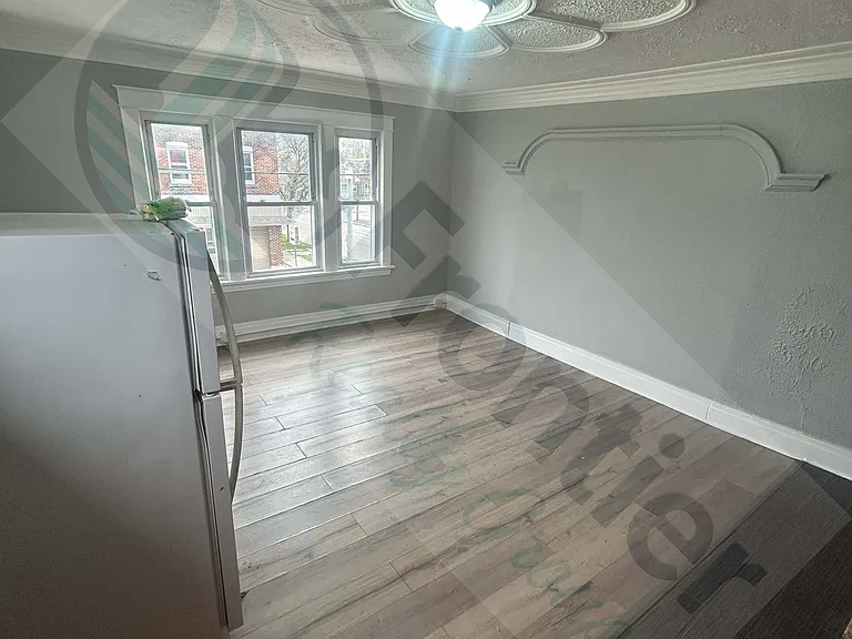 502 19th St #5 — Photo 6