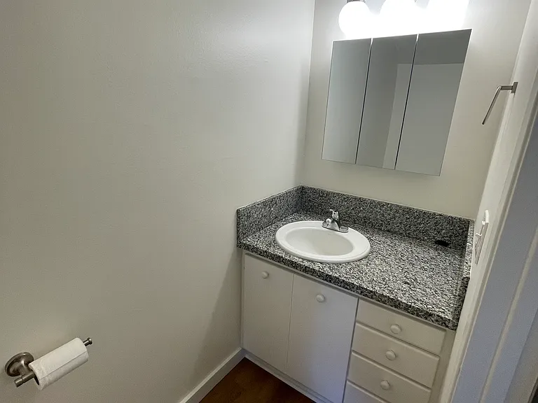 9856 Continental Dr — Photo 13