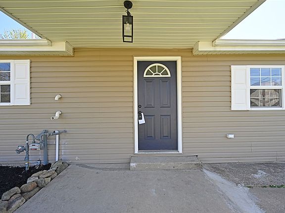 5th image of 180 Priscilla Ave