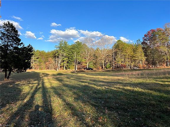 5th image of 1065 Mystic Ln