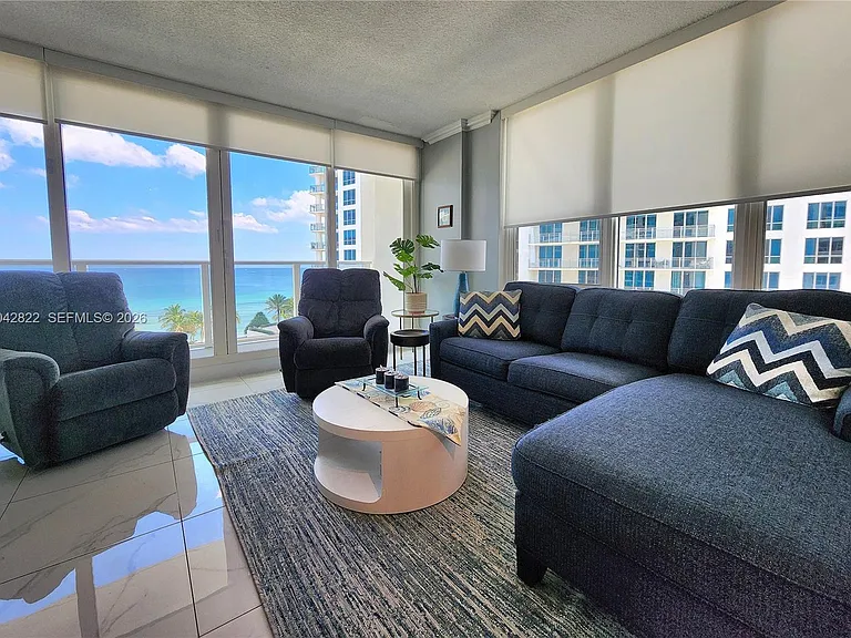 3505 S Ocean Dr #821 — Photo 5