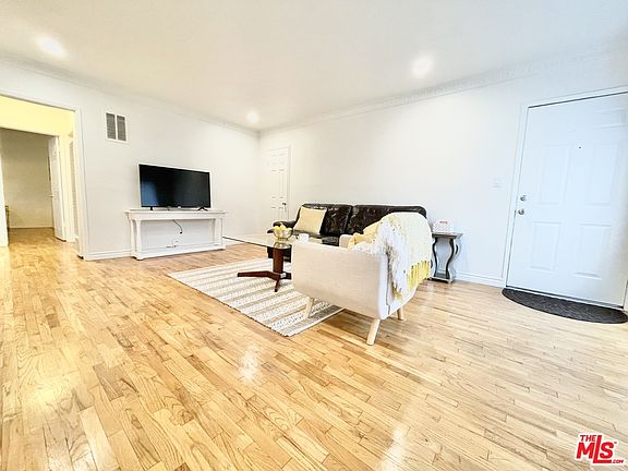 2nd image of 8436 Blackburn Ave #4A