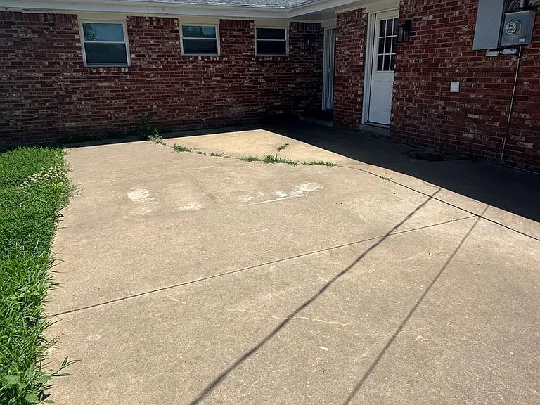5610 Baylor Dr — Photo 1