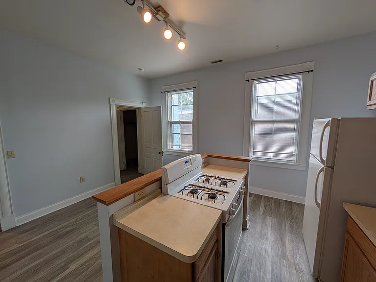 16 Sterrett Ave #2 — Photo 13