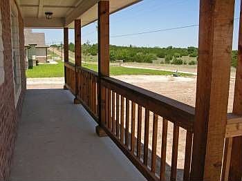 4th image of 271 Hempel Dr