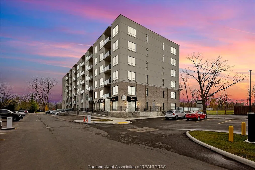 1 bed, 779 sqft, $1,900 — Photo 1