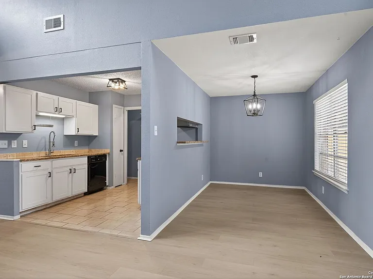 2415 Moss Ter — Photo 13