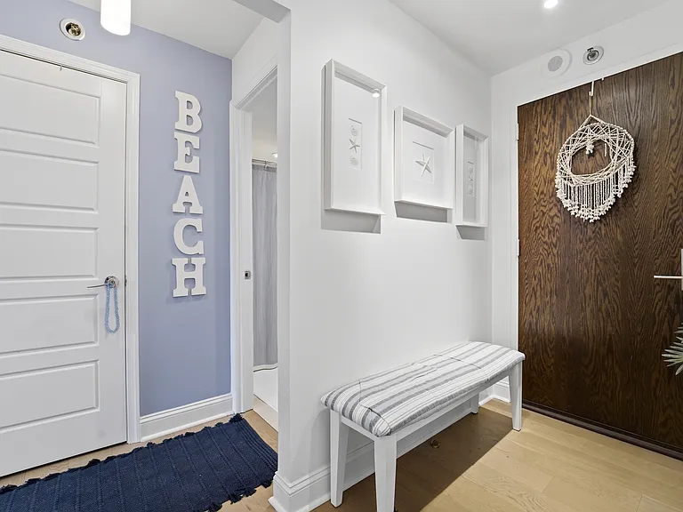 2020 Walnut St #14CD — Photo 16