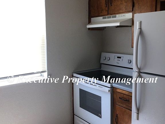 5th image of 301 Erby Ave APT B