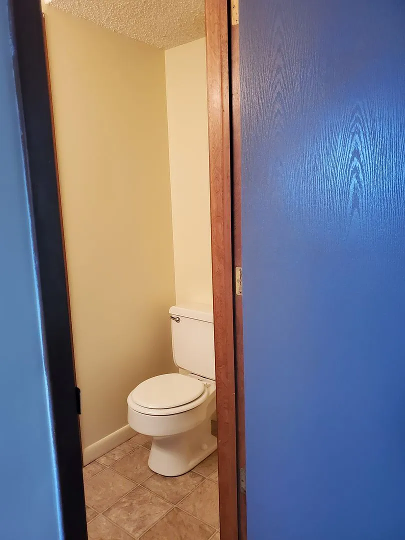 1440 Fir Avenue — Photo 4