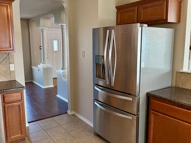 5704 Drystone Ln — Photo 4