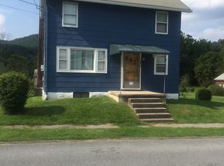 45 Schuylkill Rd, New Ringgold, PA 17960