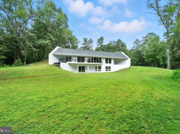 1013 Galium Ct, Mc Lean, VA 22102