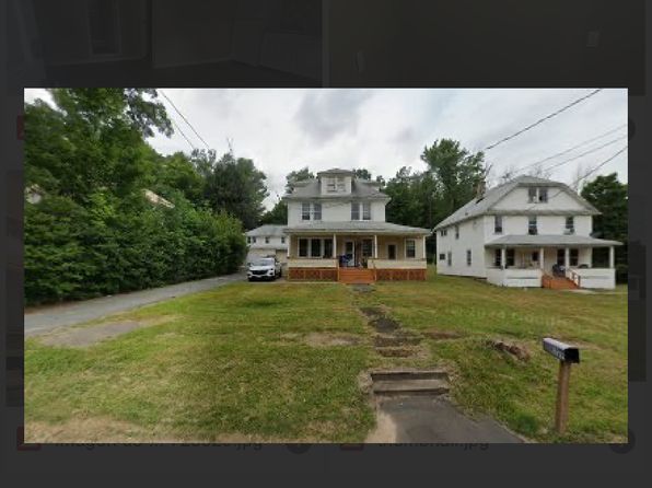 327 S Main St APT 3