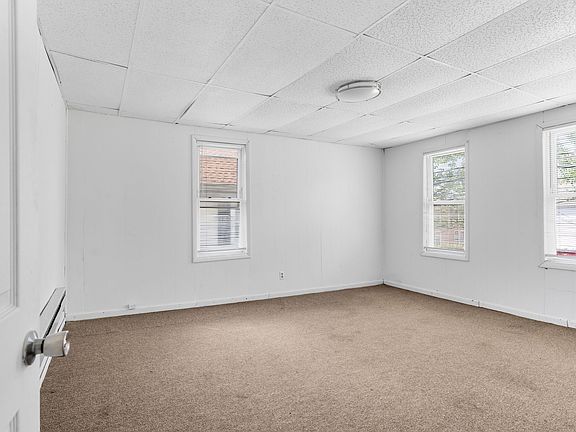 4th image of 1222 Vestal Ave