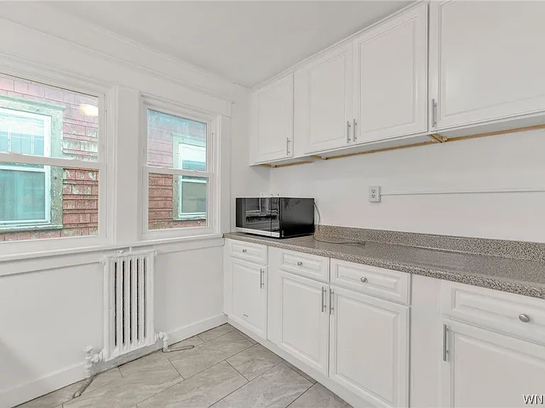 2555 Main St — Photo 14