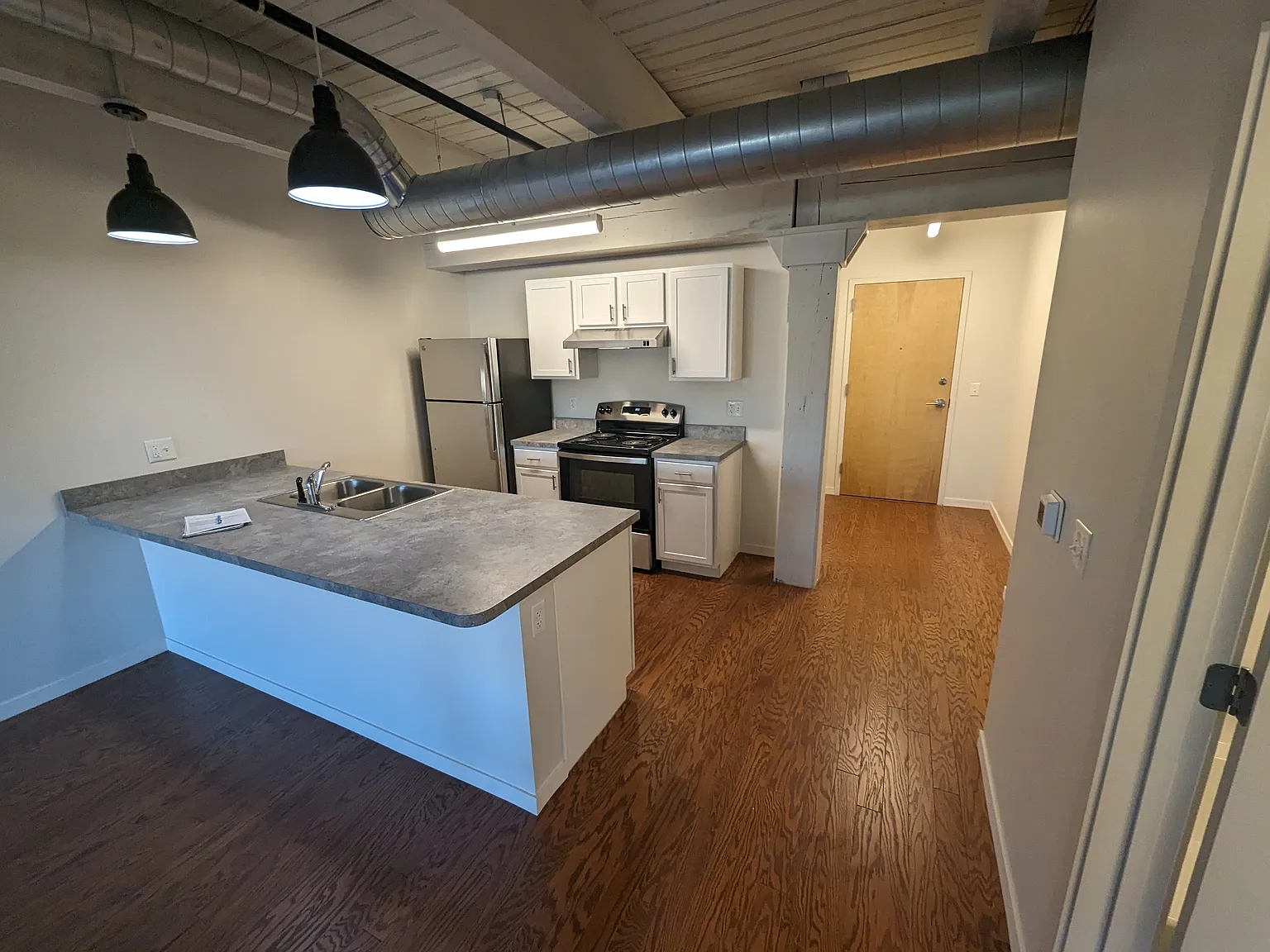 1 bed, 680 sqft, $835 — Photo 3