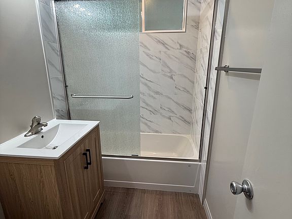 503 N Ventura Street Apt 5 Bathroom 5_06182025