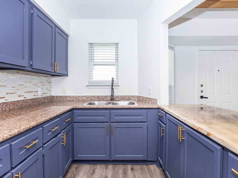 1st image of 1010 S Wayside Dr #308