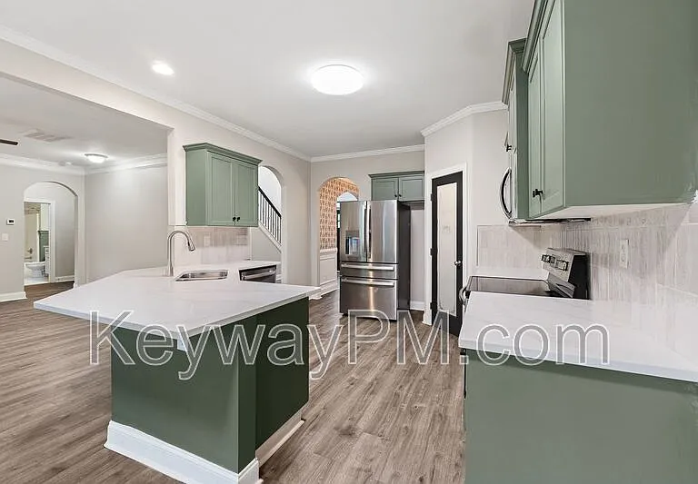 336 Amersham Way — Photo 8