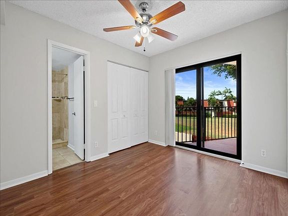5th image of 3732 Victoria Dr