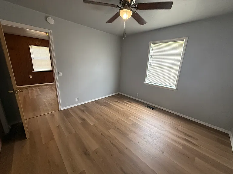 301 S Teehee Dr #1 — Photo 6