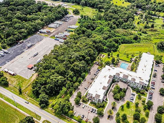 4th image of 512 E 13TH STREET LOT 79
