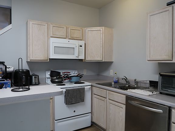 5th image of 136 E University Village Dr