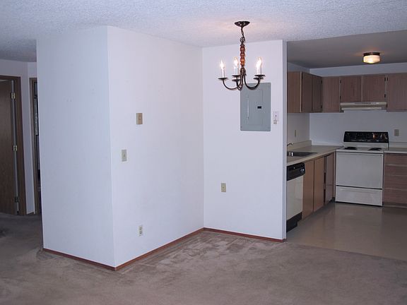 5th image of 690 NW Atalanta Way APT J101