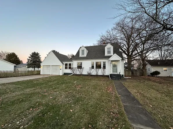 810 N Benedict St, Chillicothe, IL 61523