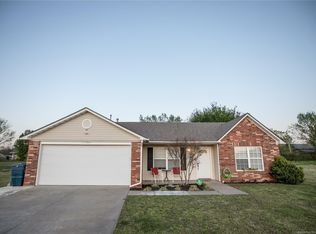 11795 Gunsmoke Dr N, Collinsville, OK 74021
