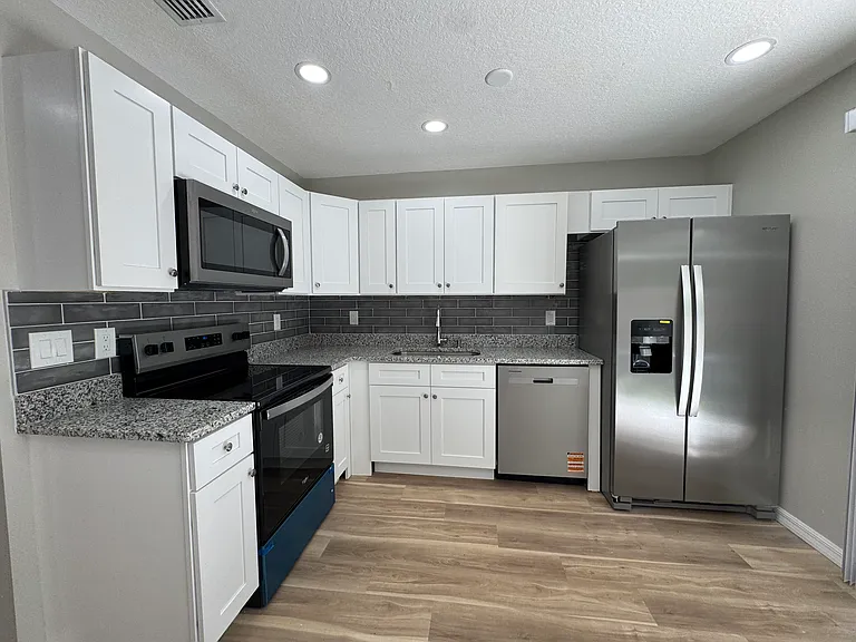 1151 W Minneola Ave #1151 — Photo 9