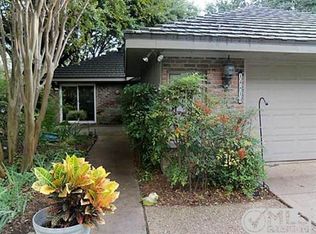 14810 Le Grande Dr, Addison, TX 75001