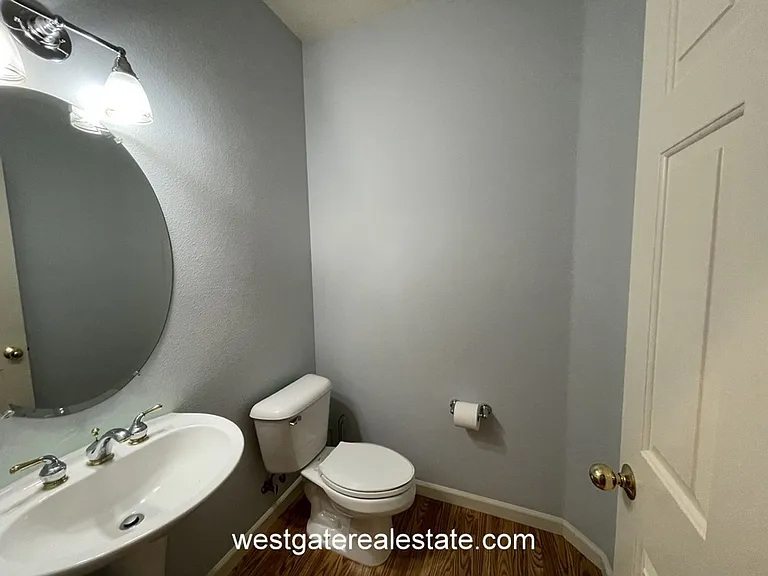 786 El Paseo Dr — Photo 12