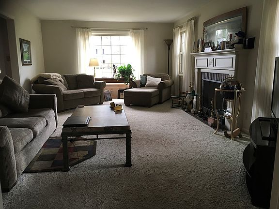 2nd image of 734 Country Club Ln