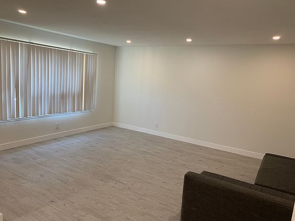 Formal living area