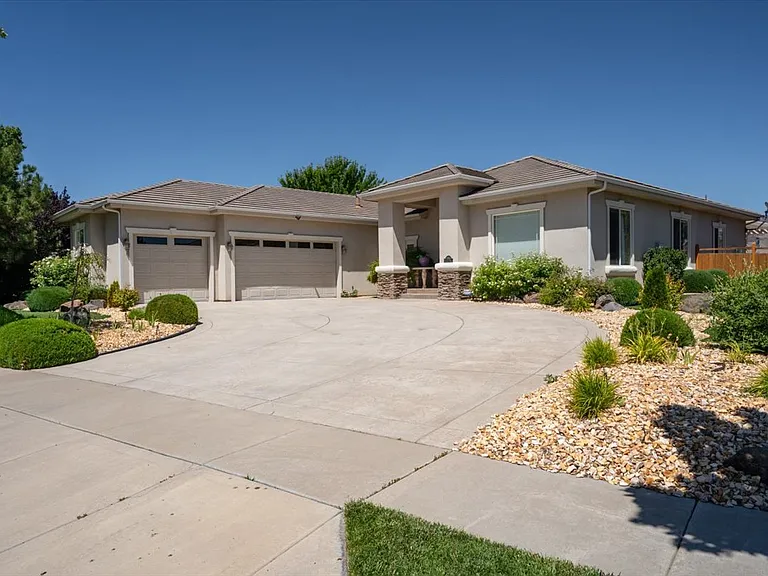 7330 Island Queen Dr — Photo 21