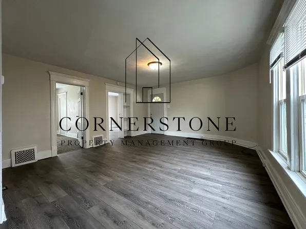 207 K Street, 207 K St #1, Fort Dodge, IA 50501