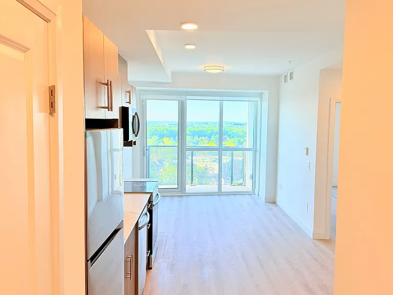 1333 Weber St E #1510 — Photo 2
