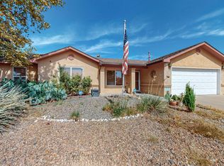 5 El Tigre Dr, Los Lunas, NM 87031